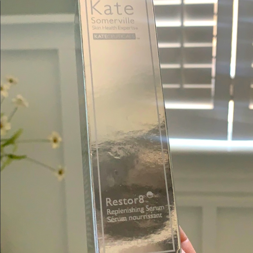 Kate Somerville Restor8 Replenishing Serum